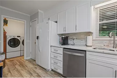 5041 Fitts Drive NE, Roswell, GA 30075 - Photo 9