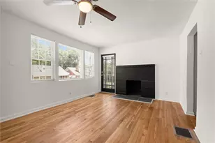 1322 Thurgood St SW, Atlanta, GA 30314 - Photo 7