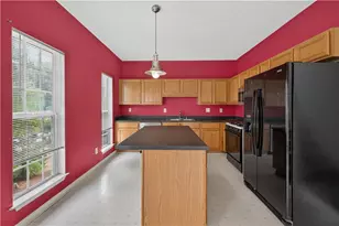 2426 Valley Cove Dr, Duluth, GA 30097 - Photo 11