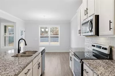 3244 Hawthorne Path, Braselton, GA 30517 - Photo 9