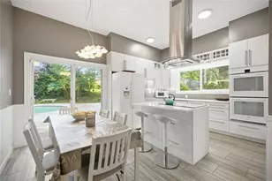 4136 Lakeshore Way, Marietta, GA 30067 - Photo 9