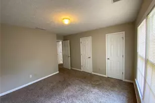 1405 Glenfield Dr, Lawrenceville, GA 30043 - Photo 9