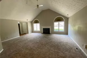 1405 Glenfield Dr, Lawrenceville, GA 30043 - Photo 5