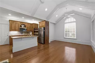 1204 Woodlawn Dr NE, Marietta, GA 30068 - Photo 13