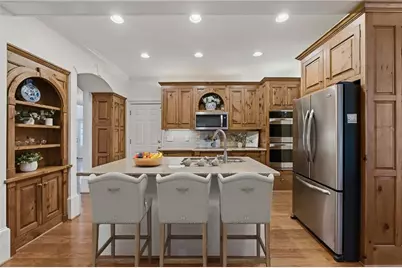 1204 Woodlawn Drive NE, Marietta, GA 30068 - Photo 17