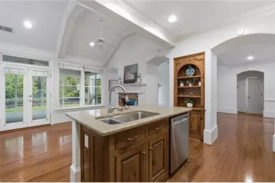 1204 Woodlawn Drive NE, Marietta, GA 30068 - Photo 21