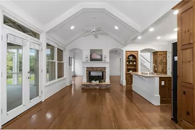 1204 Woodlawn Drive NE, Marietta, GA 30068 - Photo 15