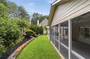 1204 Woodlawn Dr NE, Marietta, GA 30068 - Photo 49