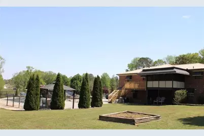 426 Atlanta Highway, Loganville, GA 30052 - Photo 3