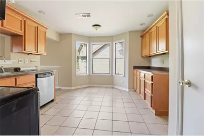 5288 Biffle Downs Road, Stone Mountain, GA 30088 - Photo 9