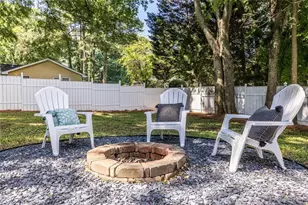 1802 La Dawn Ln NW, Atlanta, GA 30318 - Photo 33