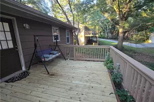 1400 Hidden Circle Dr, Sugar Hill, GA 30518 - Photo 5