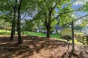 1870 Emerald Dr, Cumming, GA 30040 - Photo 43