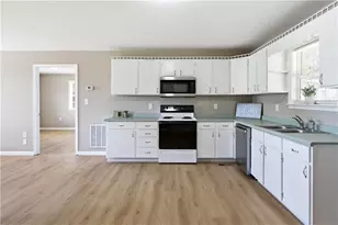 894 Lakeview Dr, Nicholson, GA 30565 - Photo 9