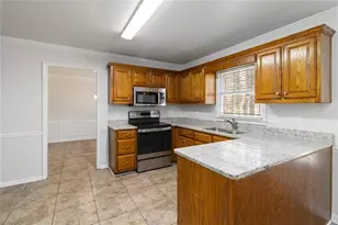 3477 Chinaberry Ln, Snellville, GA 30039 - Photo 17