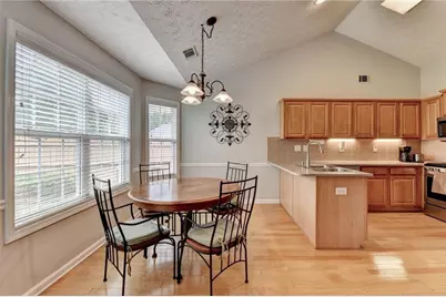 5205 Ashbury Manor Lane, Sugar Hill, GA 30518 - Photo 15