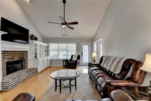 5205 Ashbury Manor Ln, Sugar Hill, GA 30518 - Photo 9
