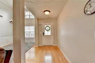 5205 Ashbury Manor Ln, Sugar Hill, GA 30518 - Photo 5