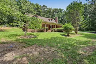 403 S Sequoyah Cir NE, Calhoun, GA 30701 - Photo 3