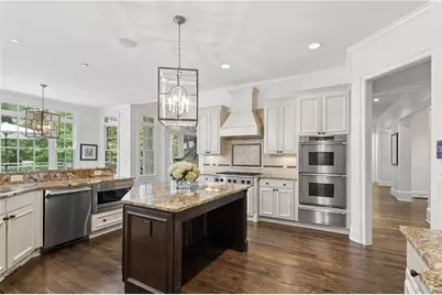 1024 Somerset Drive NW, Atlanta, GA 30327 - Photo 13