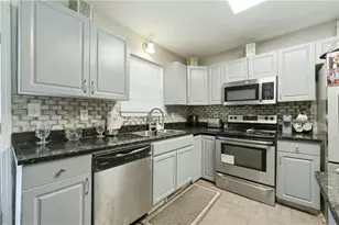 109 Halifax Dr, Griffin, GA 30223 - Photo 5