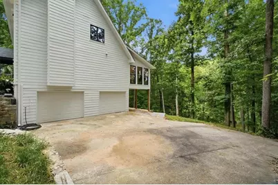 1305 Lake Colony Drive, Marietta, GA 30068 - Photo 11
