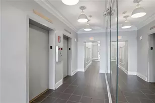 2285 Peachtree Rd NE, Atlanta, GA 30309 - Photo 29