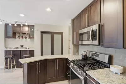 2285 Peachtree Road NE #709, Atlanta, GA 30309 - Photo 9