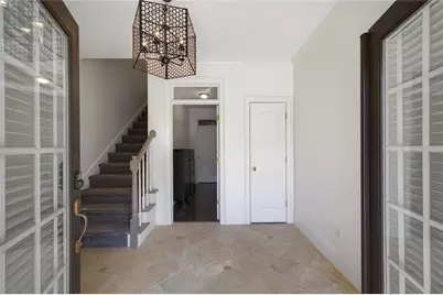 2603 Oglethorpe Circle NE, Atlanta, GA 30319 - Photo 3