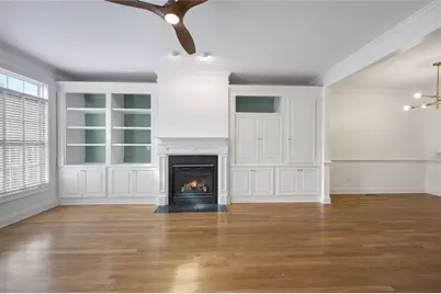 2603 Oglethorpe Circle NE, Atlanta, GA 30319 - Photo 9