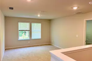 7811 Richmond Trl, Fairburn, GA 30213 - Photo 11