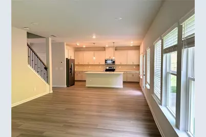7811 Richmond Trail, Fairburn, GA 30213 - Photo 5