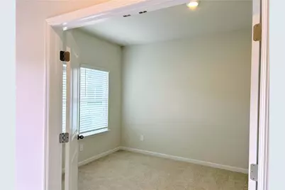 7811 Richmond Trail, Fairburn, GA 30213 - Photo 9