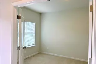 7811 Richmond Trl, Fairburn, GA 30213 - Photo 9