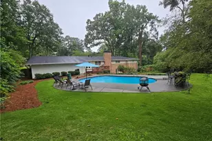 2637 Sunny Ln SE, Marietta, GA 30067 - Photo 5