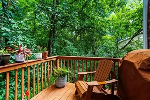 205 Abington Dr, Atlanta, GA 30328 - Photo 19