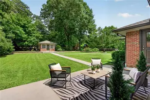 1355 Amanda Cir, Decatur, GA 30033 - Photo 9