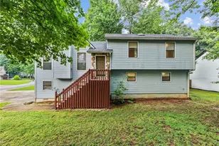 1095 Mountain Springs Dr NW, Kennesaw, GA 30144 - Photo 3