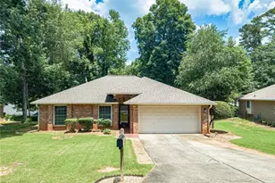 1381 Shady Cove Ln, Lawrenceville, GA 30043 - Photo 1