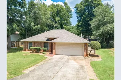 1381 Shady Cove Lane, Lawrenceville, GA 30043 - Photo 9