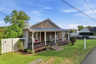 206 Kell St, Ellijay, GA 30540 - Photo 1