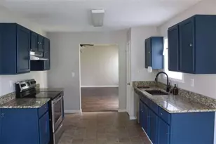 6592 Browns Mill Ferry Dr, Lithonia, GA 30038 - Photo 7