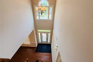 1652 Park Hollow Ln, Lawrenceville, GA 30043 - Photo 3