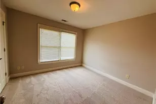 1652 Park Hollow Ln, Lawrenceville, GA 30043 - Photo 29