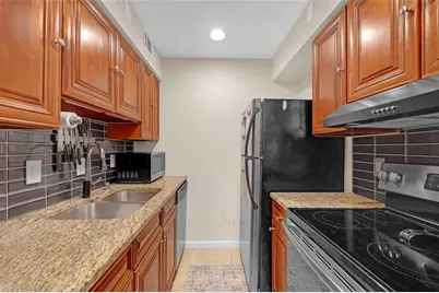 118 Lablanc Way NW, Atlanta, GA 30327 - Photo 11