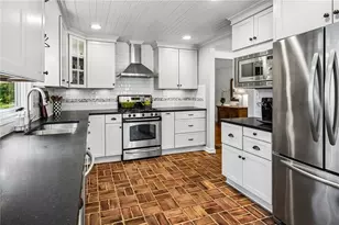 2365 Glenwood Dr NE, Atlanta, GA 30305 - Photo 13
