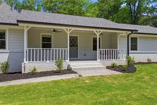 2450 Tennyson Trail, Grayson, GA 30017 - Photo 11