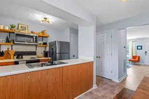 1327 Hollenbeck Ln, Riverdale, GA 30296 - Photo 9