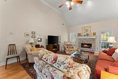 4733 Warwick Drive, Gainesville, GA 30506 - Photo 17
