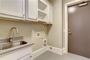 12600 Marstrow Dr, Alpharetta, GA 30004 - Photo 11